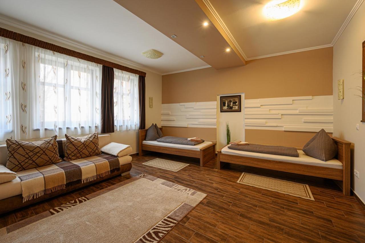 Nadasdi Haz Szekszárd Extérieur photo