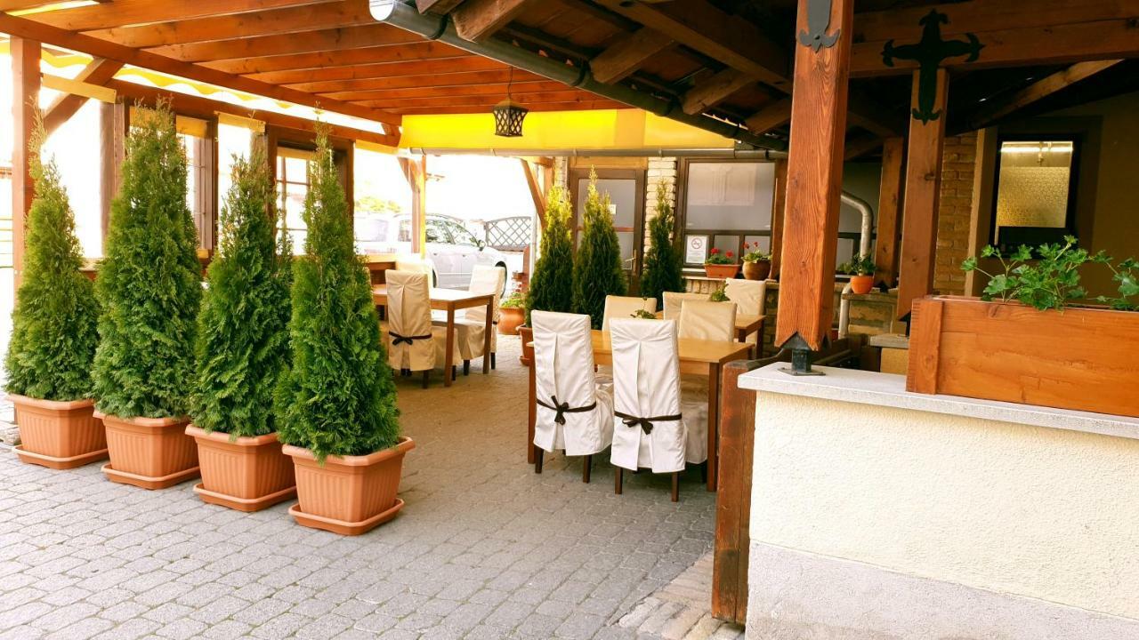 Nadasdi Haz Szekszárd Extérieur photo