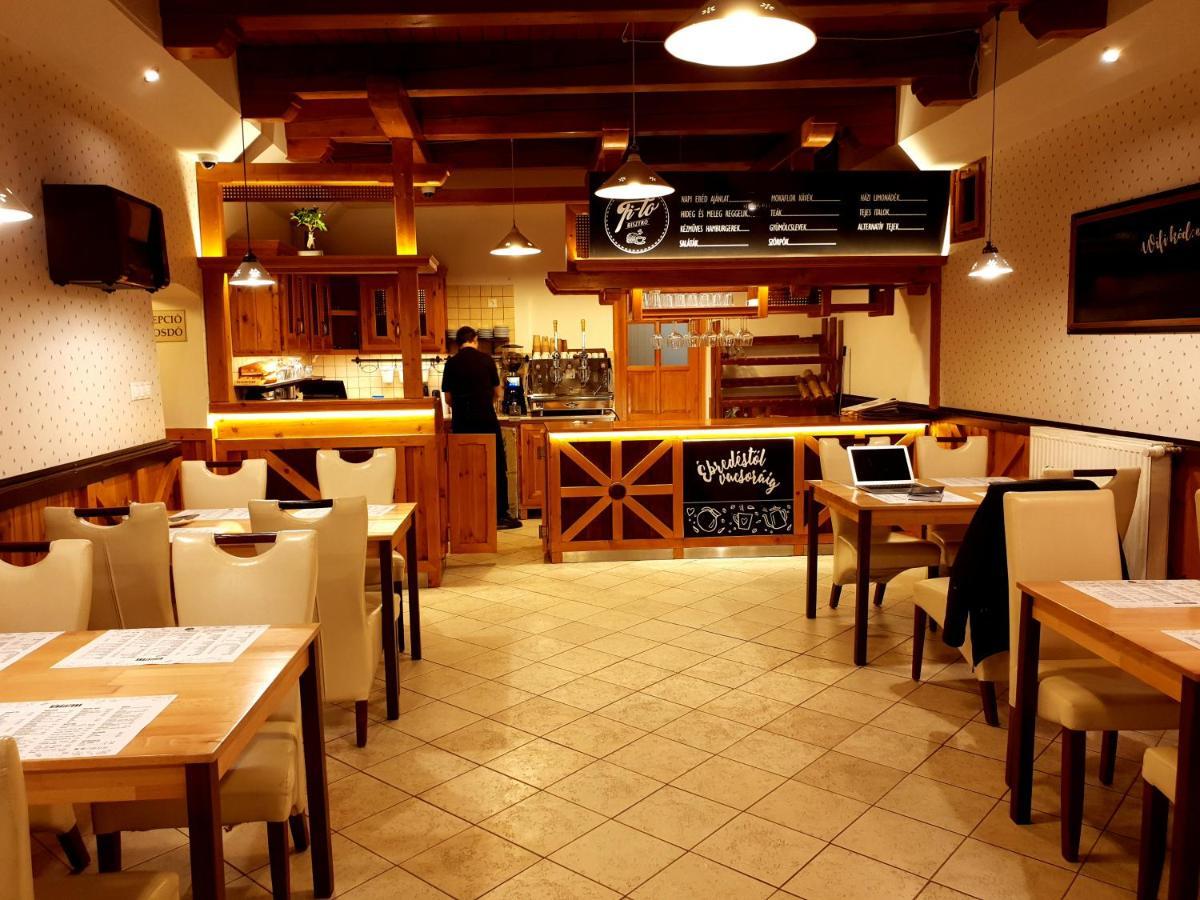 Nadasdi Haz Szekszárd Extérieur photo
